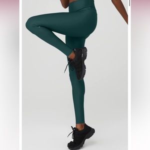 ALO YOGA airlift leggings in midnight green NWT